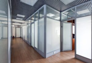 Алюминиевая противопожарная перегородка